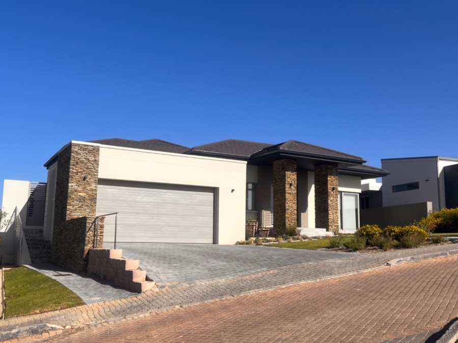 4 Bedroom Property for Sale in Oubaai Western Cape